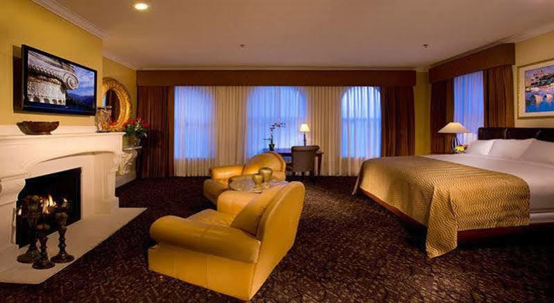 เดอะ ดาเวนพอร์ต ลัสโซ ออโตกราฟ คอลเลคชั่น Hotel สโปแคน ภายนอก รูปภาพ